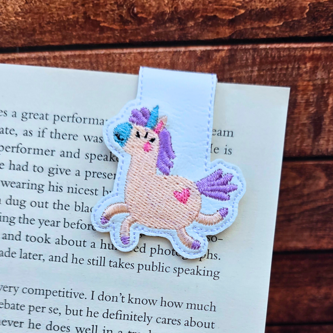 Cutesy Unicorn | Magnetic Bookmark Set