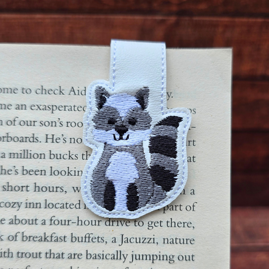 Raccoon | Magnetic Bookmark