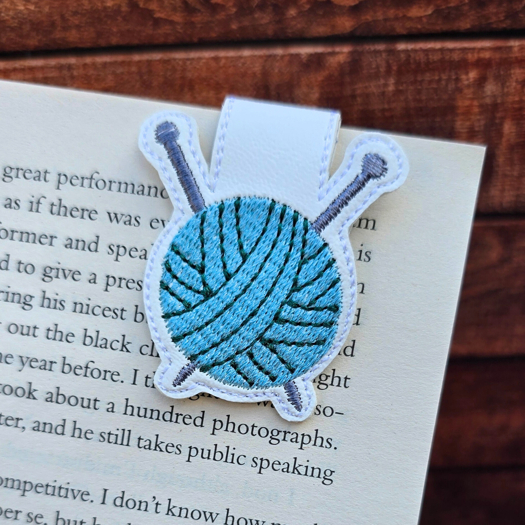 Knitting | Magnetic Bookmark
