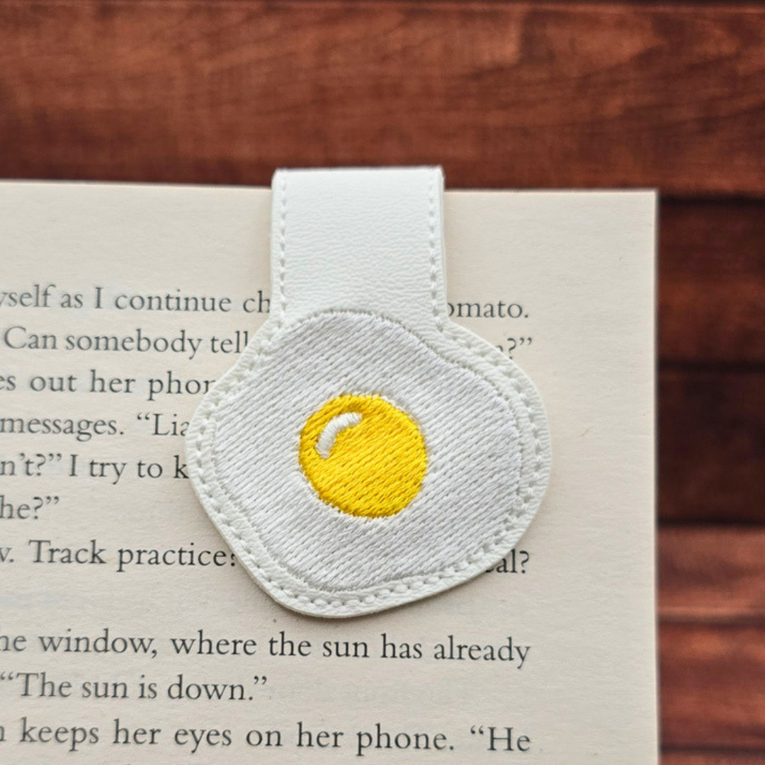 Egg | Magnetic Bookmark