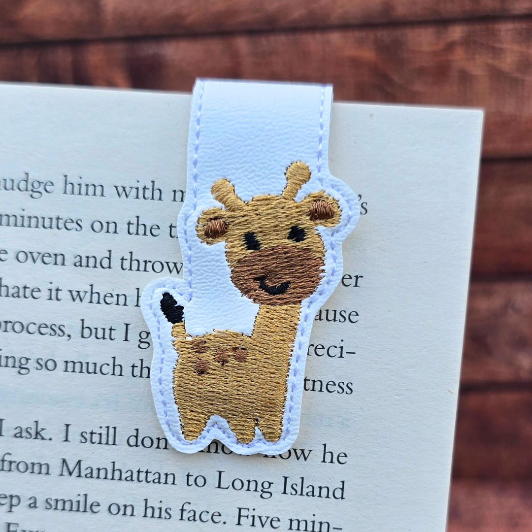 Giraffe | Magnetic Bookmark