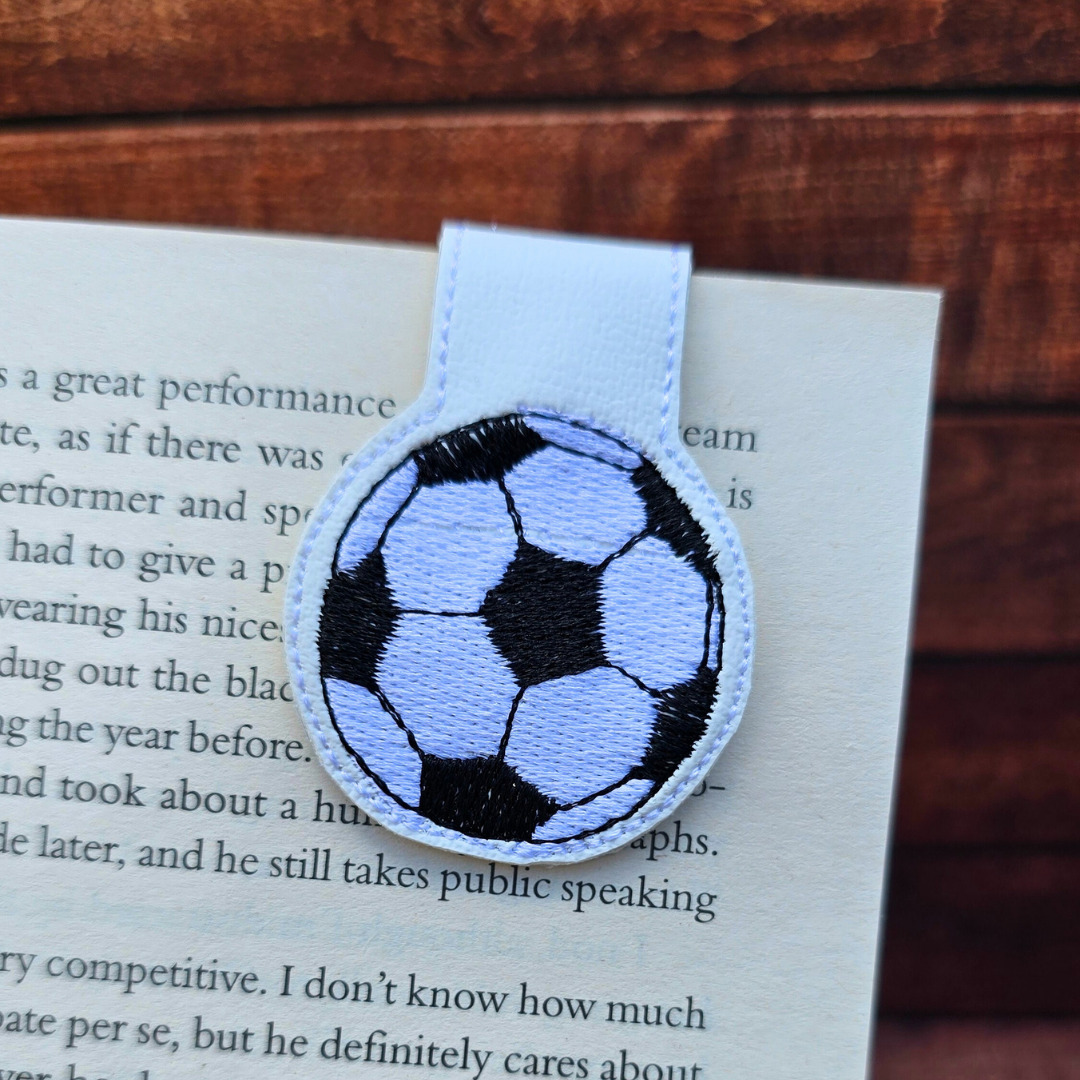Footballs | Magnetic Bookmark Set