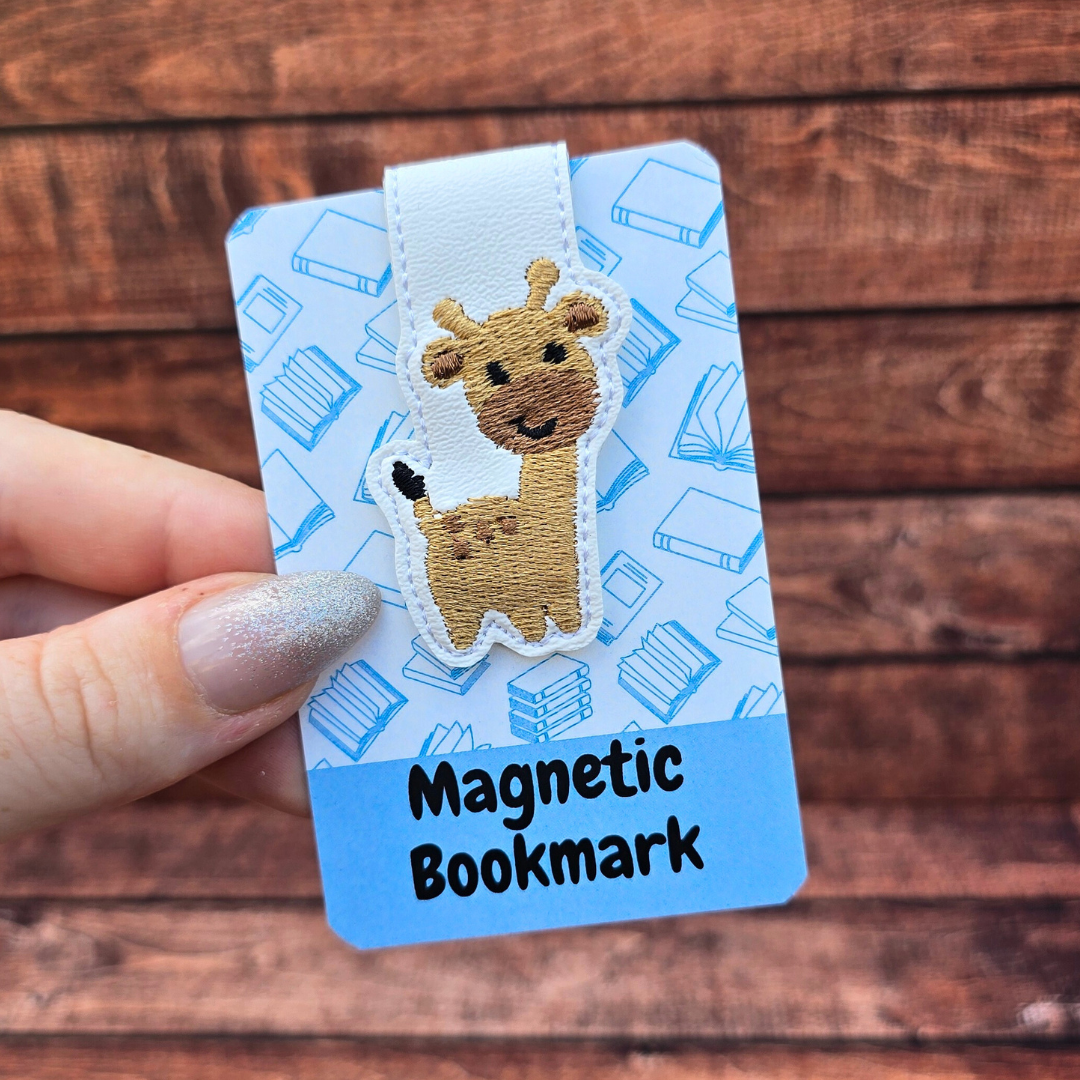 Giraffe | Magnetic Bookmark
