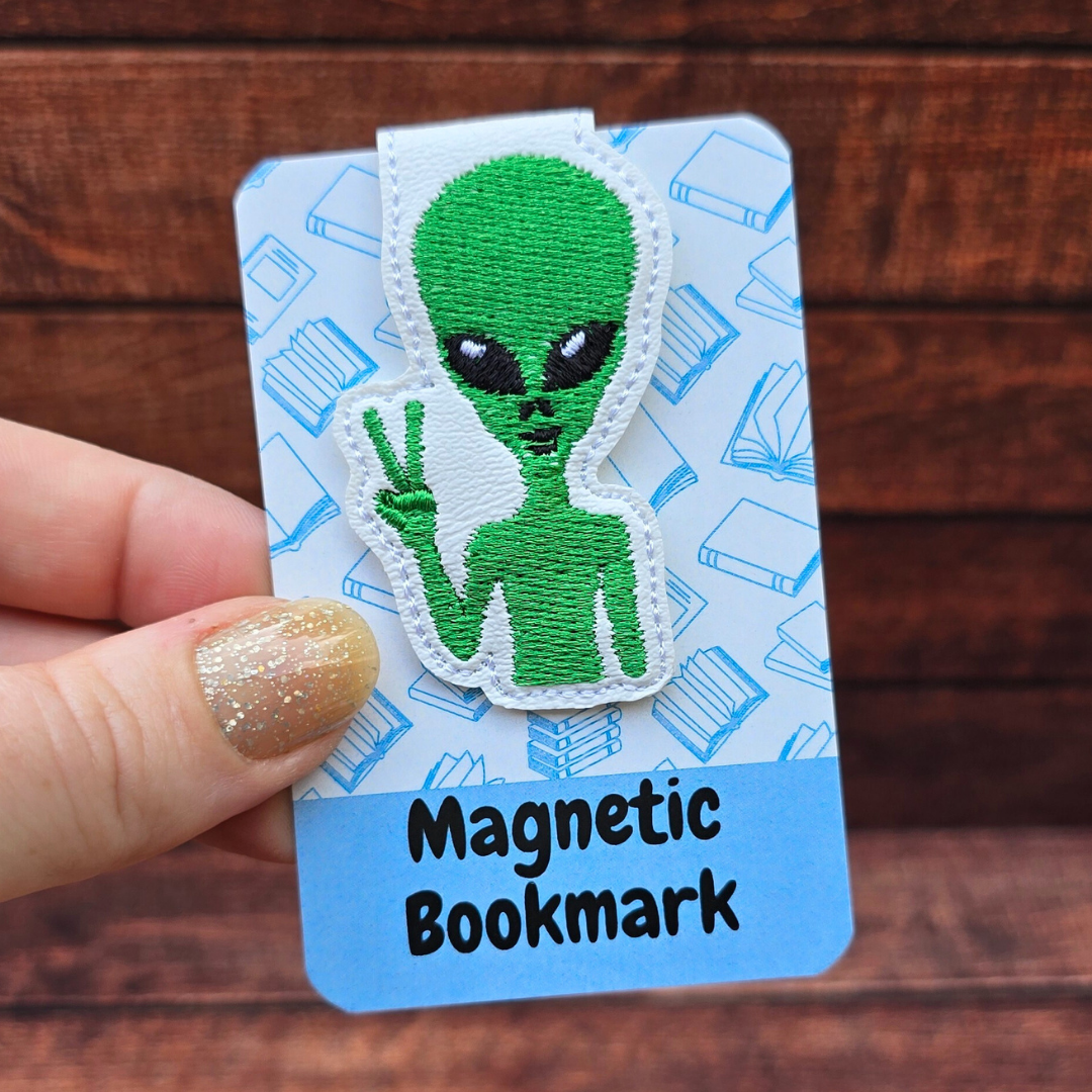 Alien | Magnetic Bookmark