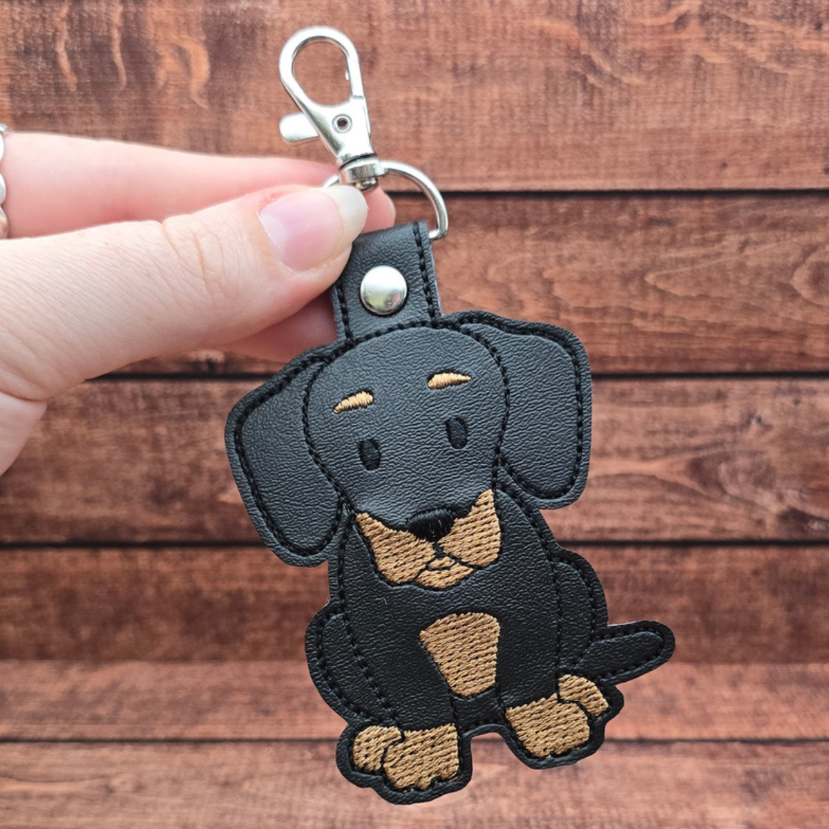 Dachshund | Embroidered Keychain