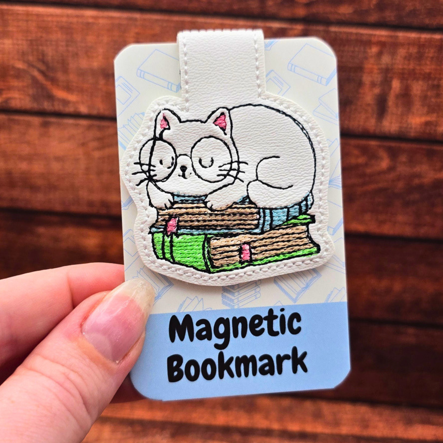 Bookish Cat | Magnetic Bookmark